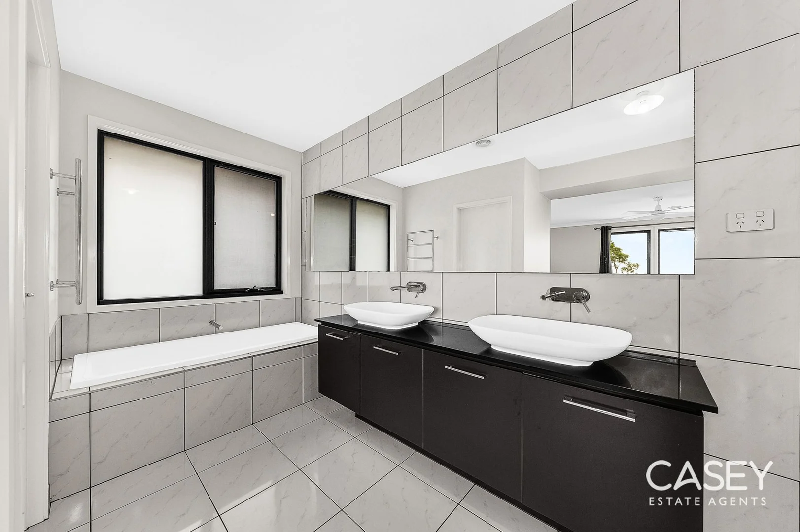 Additional image 18 of 48 Parkhurst Drive, Cranbourne East VIC 3977