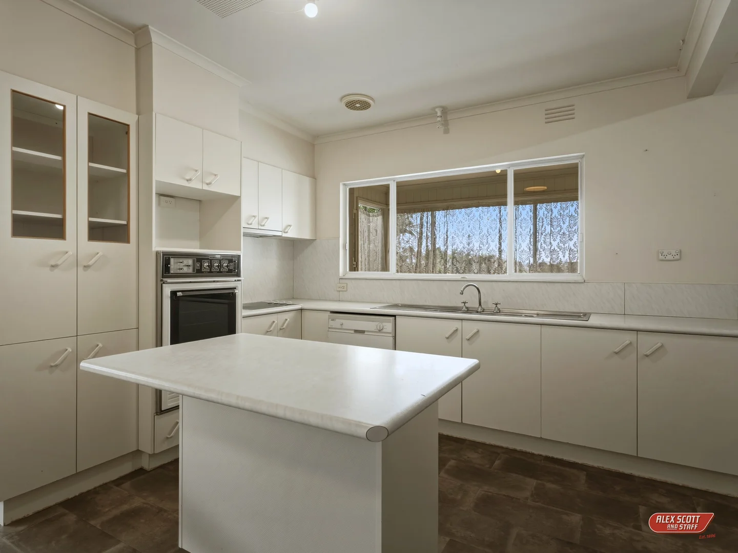 Additional image 5 of 2 Somerset Court, Leongatha VIC 3953