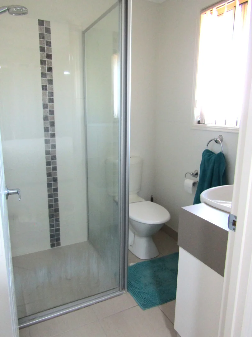 Additional image 11 of 1 & 2/26 Deacon Drive, Blackwater QLD 4717