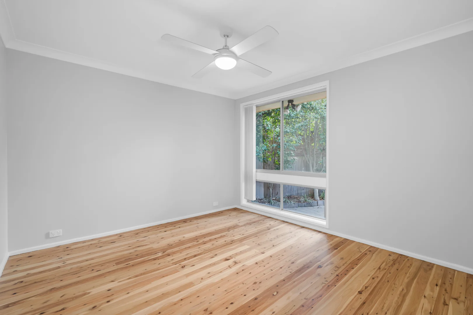 Additional image 5 of 8 Daphne Place, Macquarie Fields NSW 2564