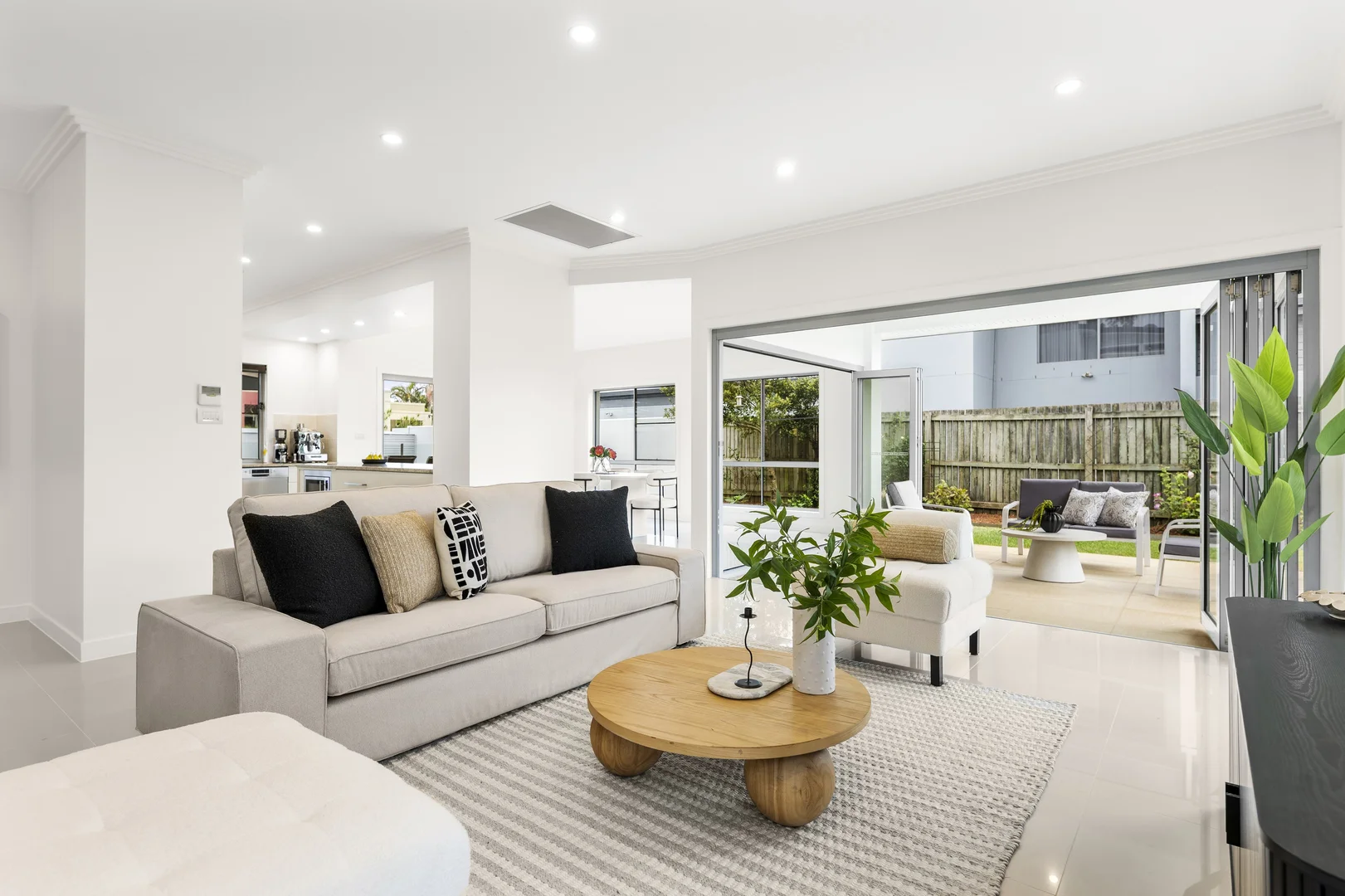 Additional image 8 of 6 Paringa Close, Middle Ridge QLD 4350