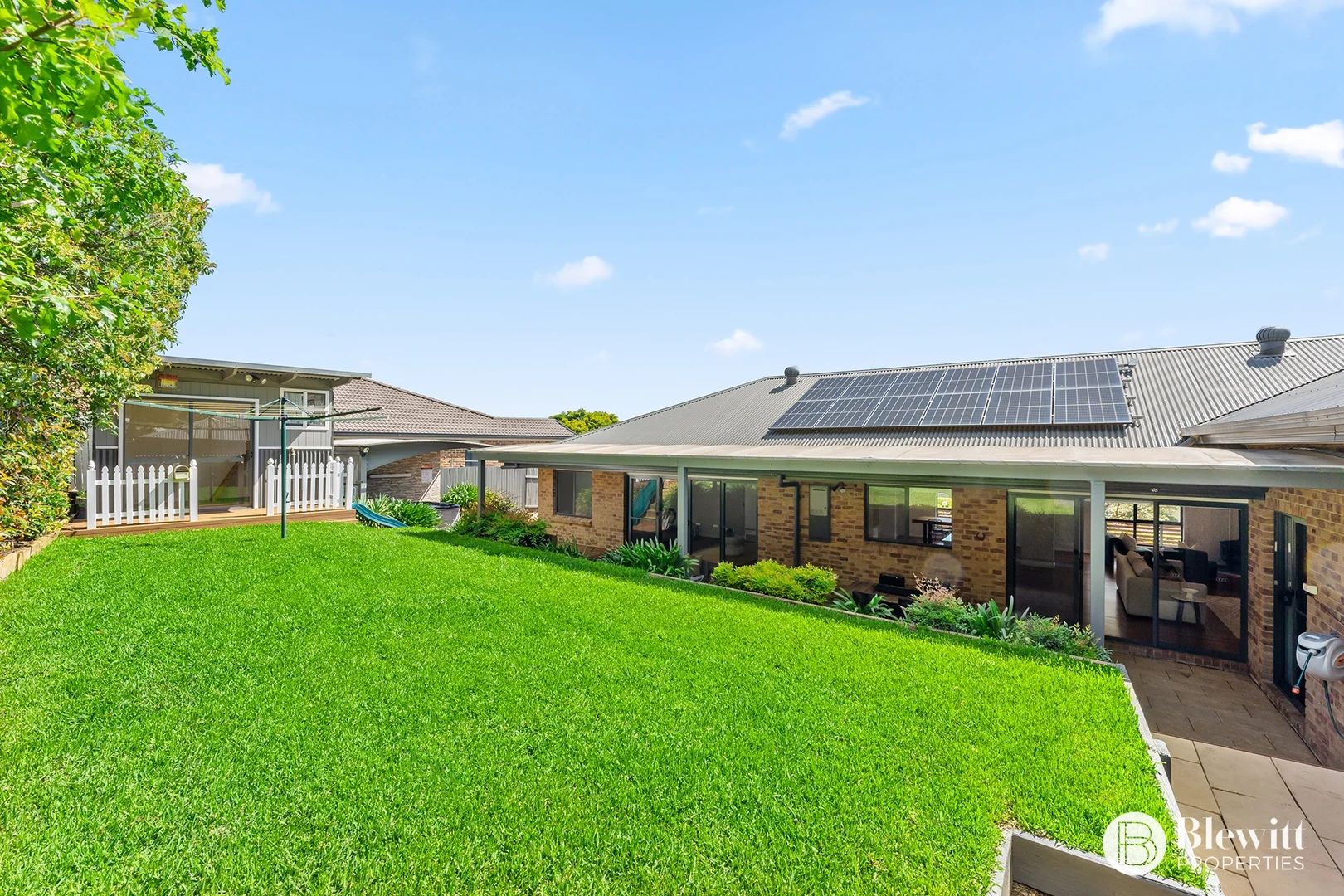 Additional image 35 of 28 Stringybark Drive, Jerrabomberra NSW 2619