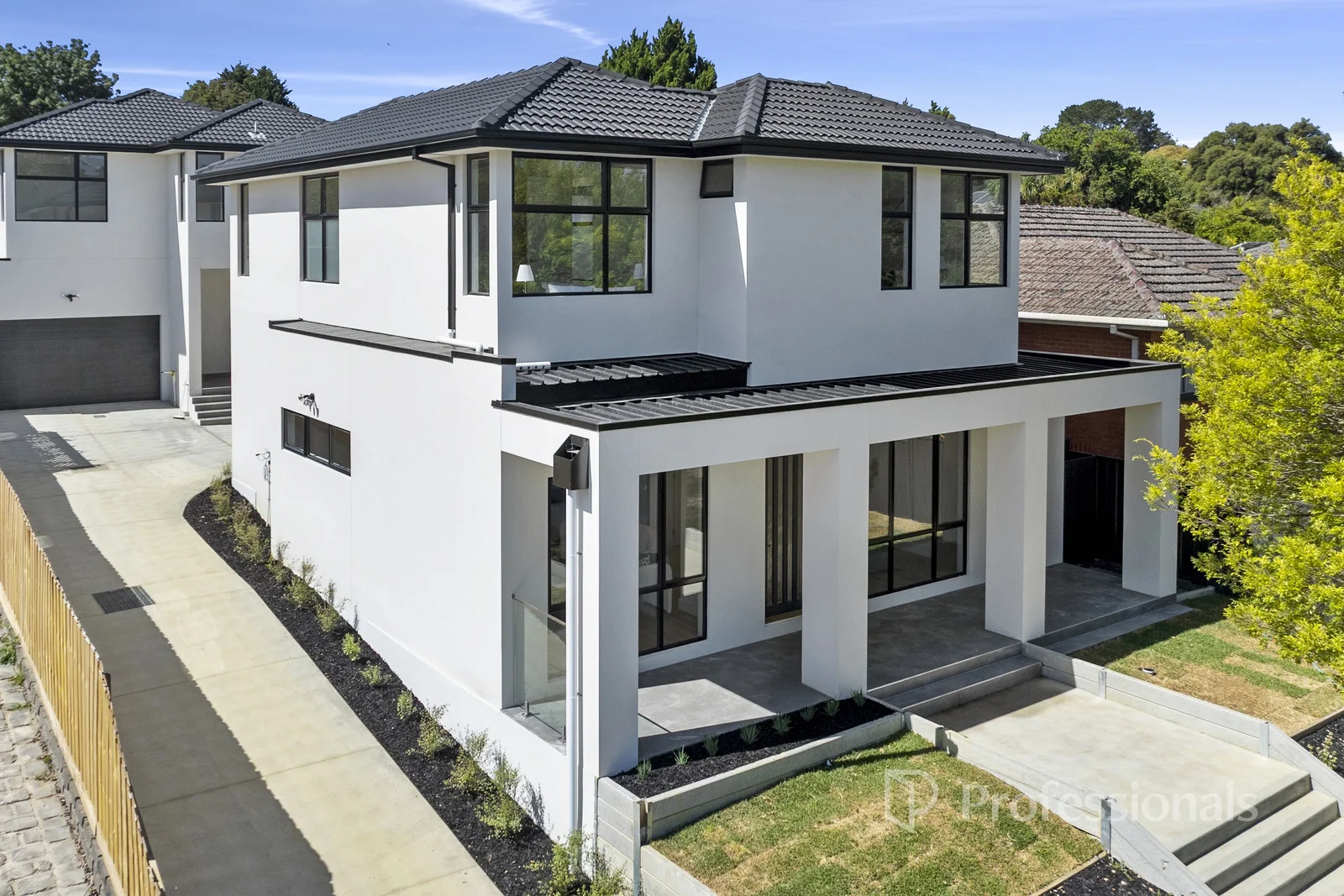 1/33 Leonard Street, Burwood VIC 3125