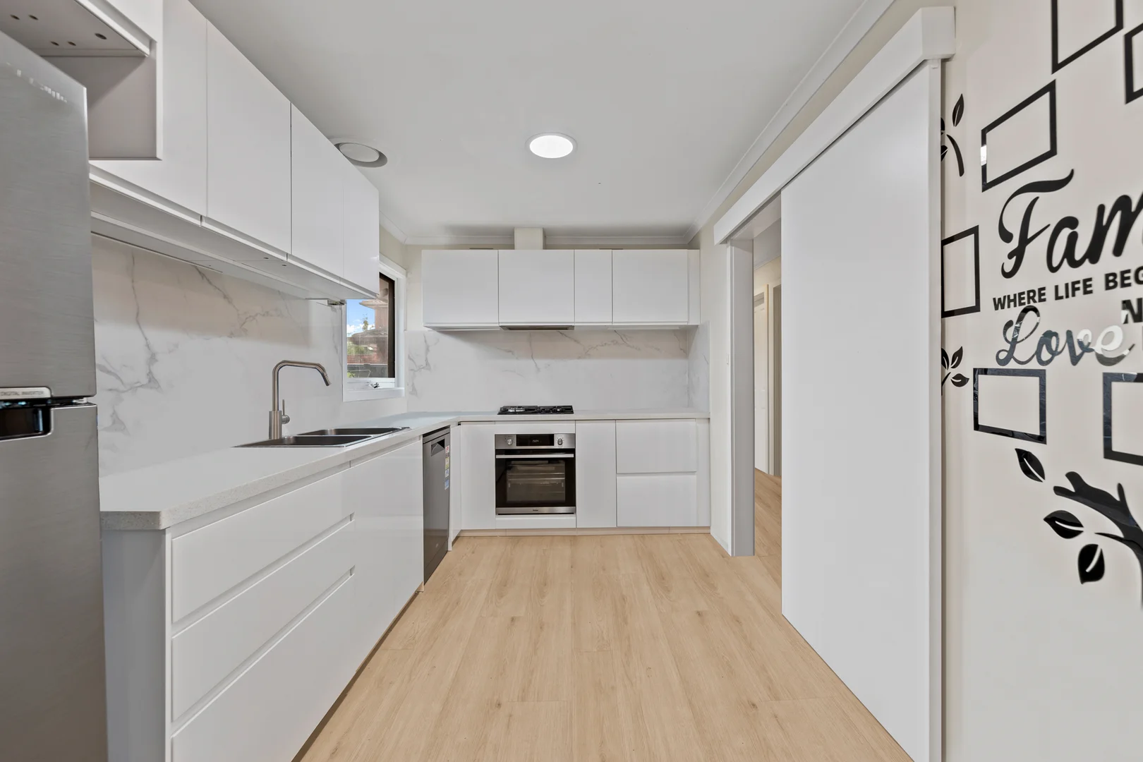 Additional image 3 of 1/27-29 Ellen Street, Springvale VIC 3171