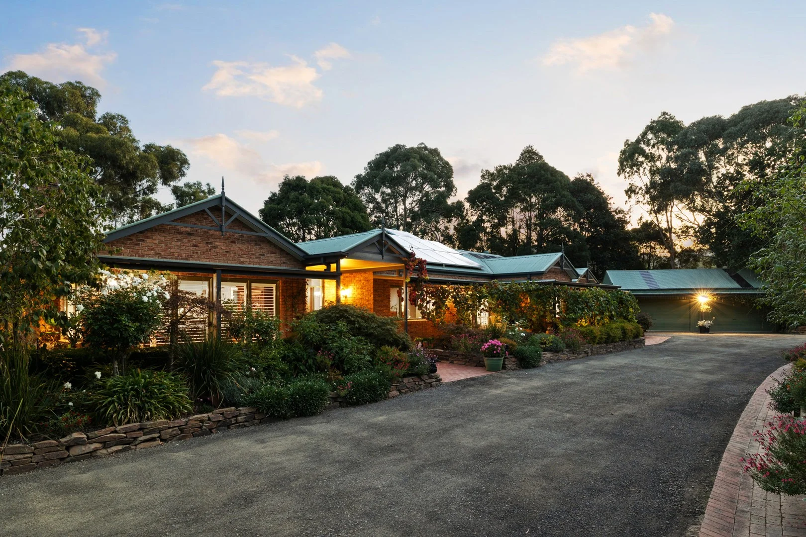 11 McCarthy Road, Monbulk VIC 3793