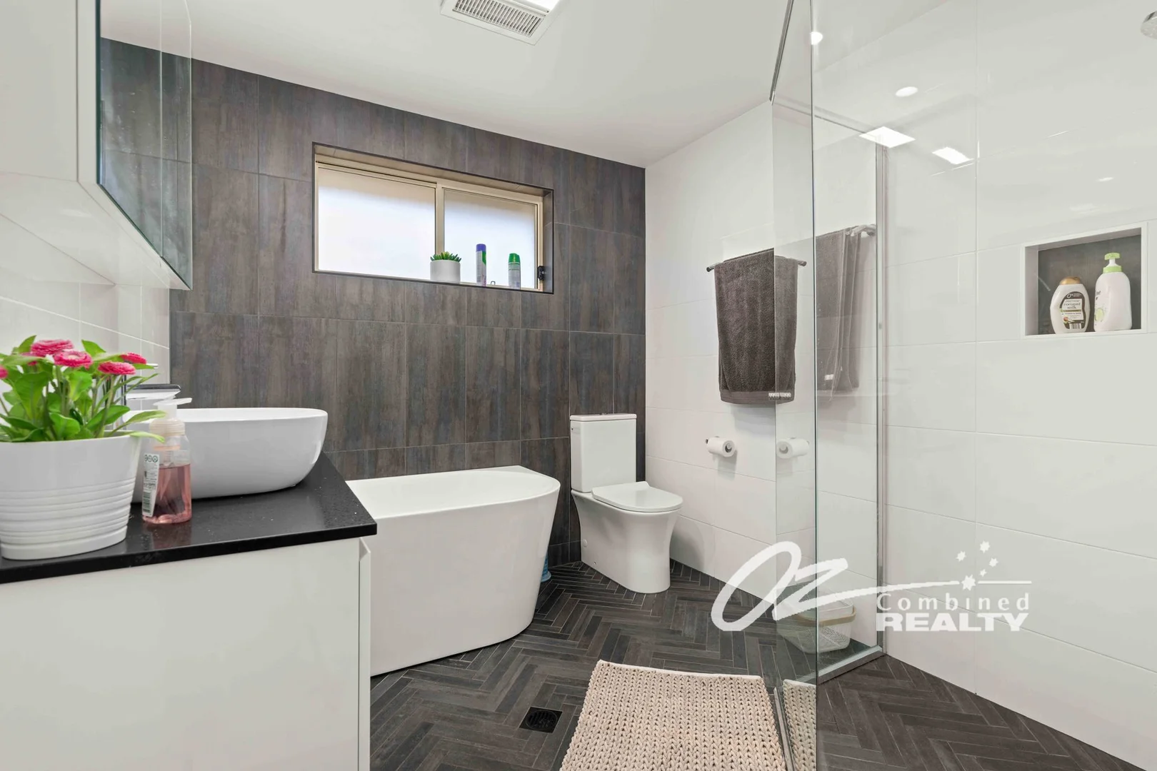 Additional image 16 of 17 Elanora Parade, Basin View NSW 2540