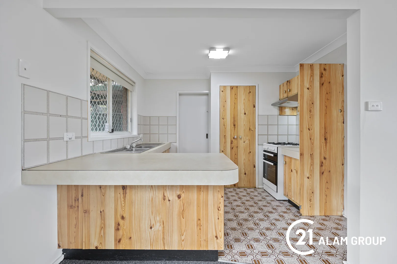 Additional image 5 of 10/84 Townson Avenue, Minto NSW 2566