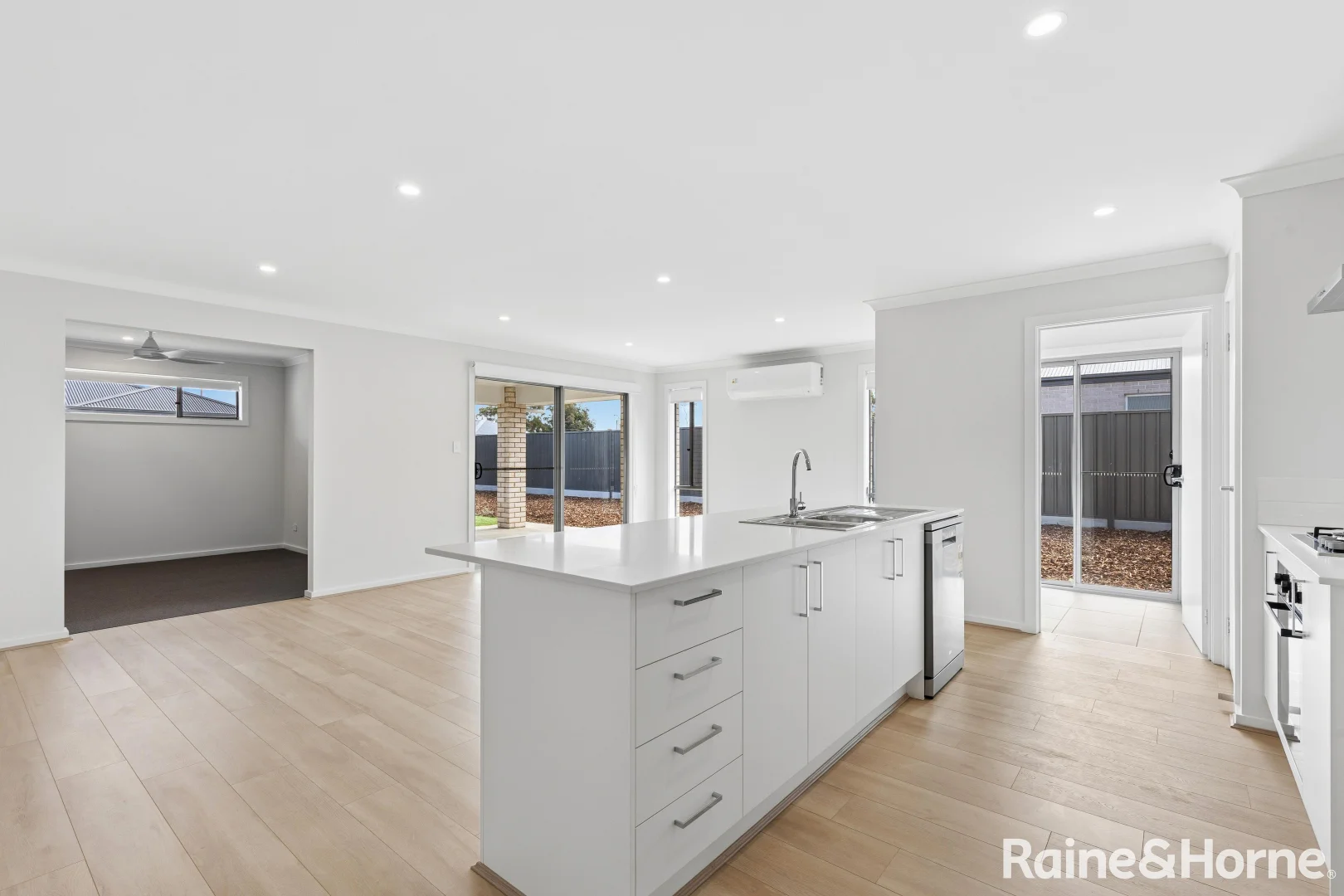 Additional image 3 of 19 Roma Court, Murray Bridge SA 5253