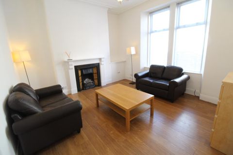 Wallfield Crescent, Ground Floor Right AB25