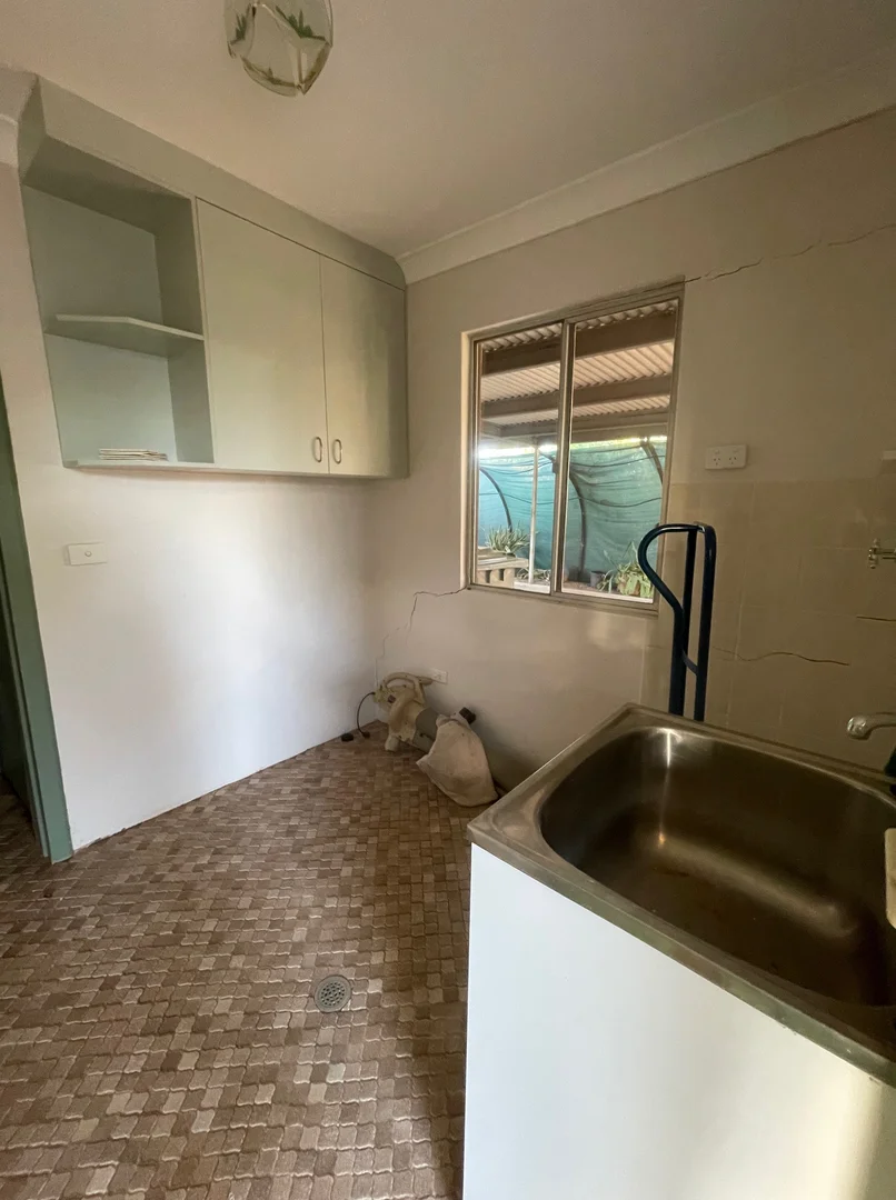 Additional image 18 of 2 Red Robin Street, Lightning Ridge NSW 2834