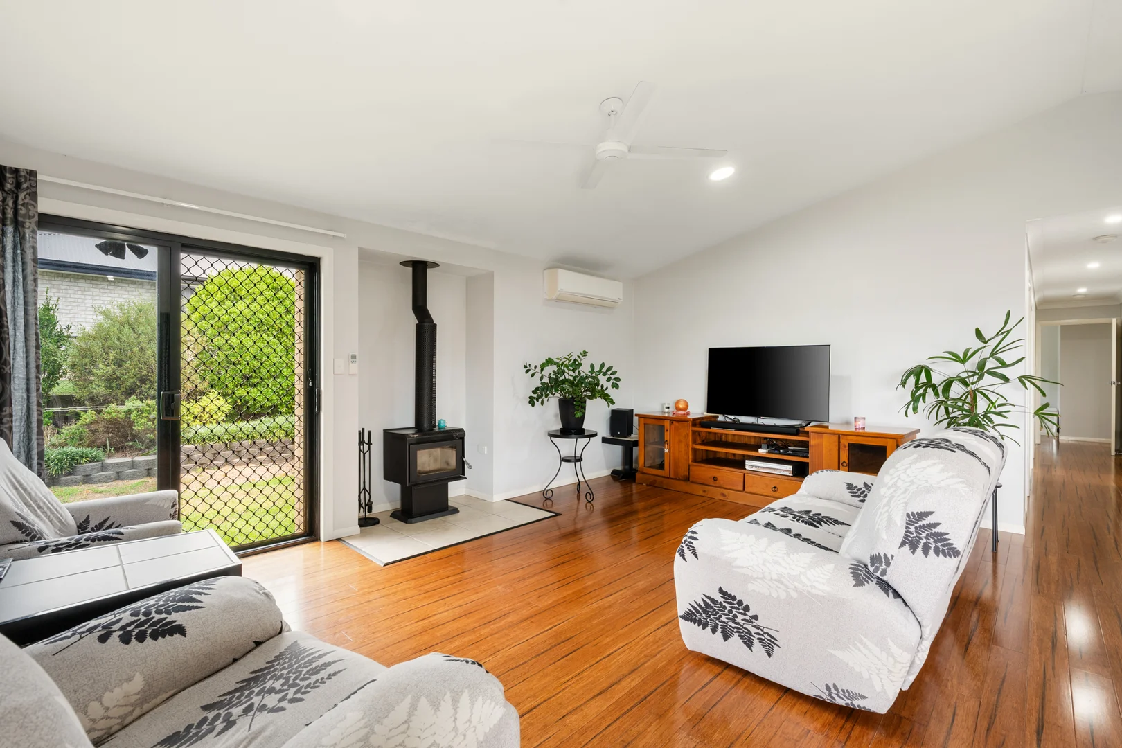 Additional image 6 of 5 Naomi Drive, Crows Nest QLD 4355