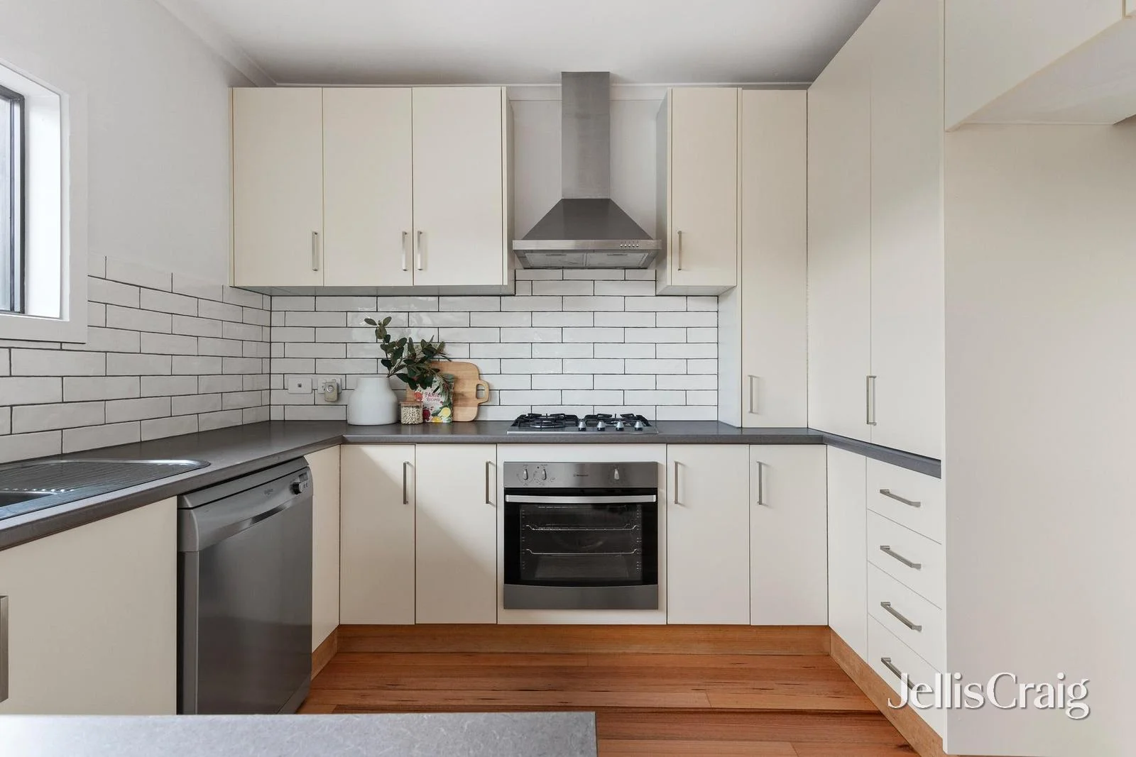 Additional image 4 of 40 Longfellow Avenue, Mooroolbark VIC 3138