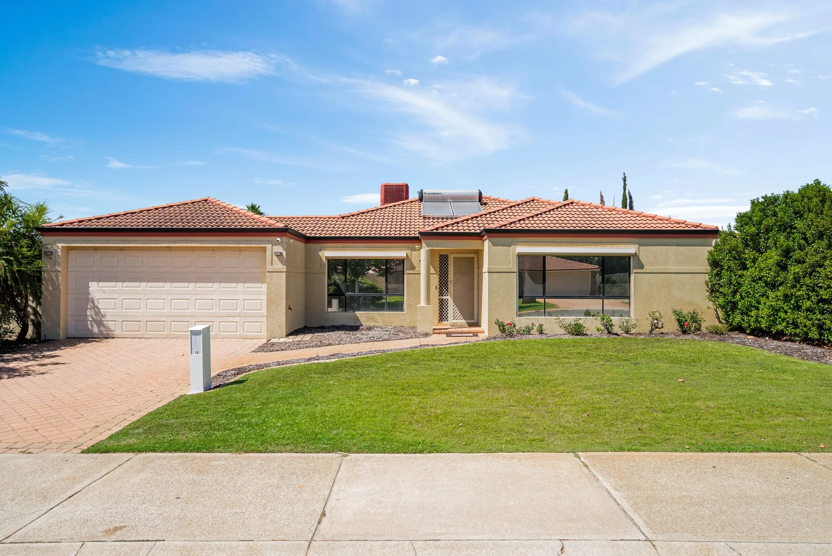 10 Woollybush Road, Ellenbrook WA 6069