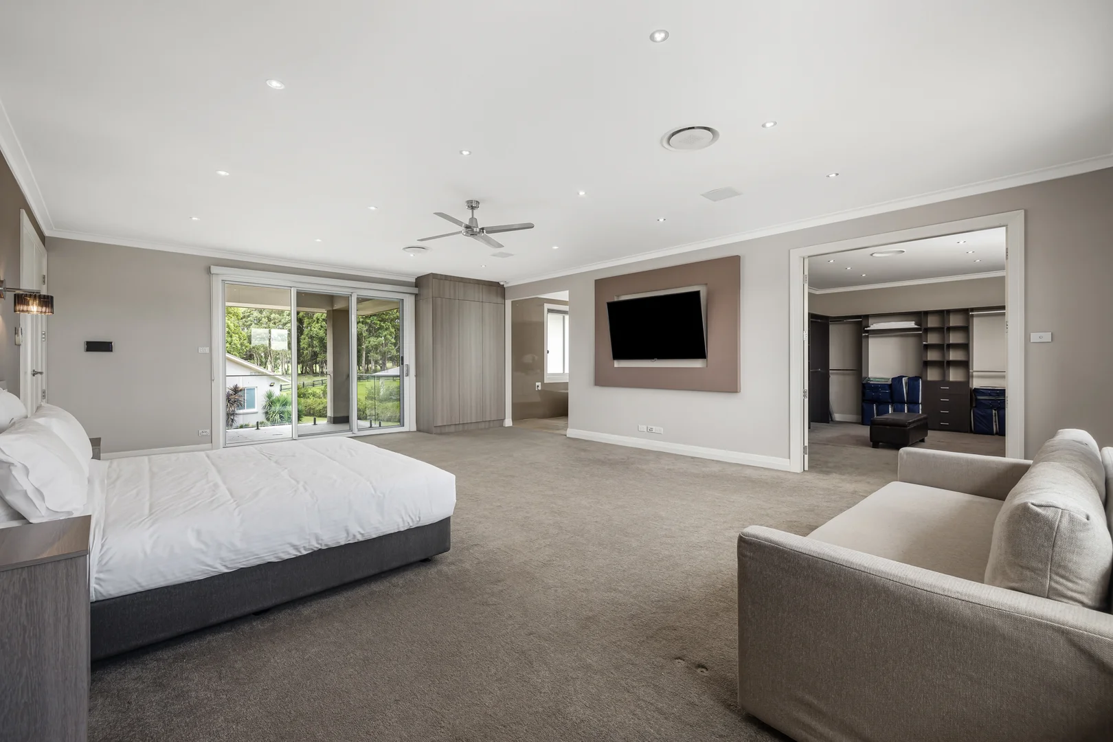 Additional image 13 of 27 Twin Creeks Drive, Luddenham NSW 2745