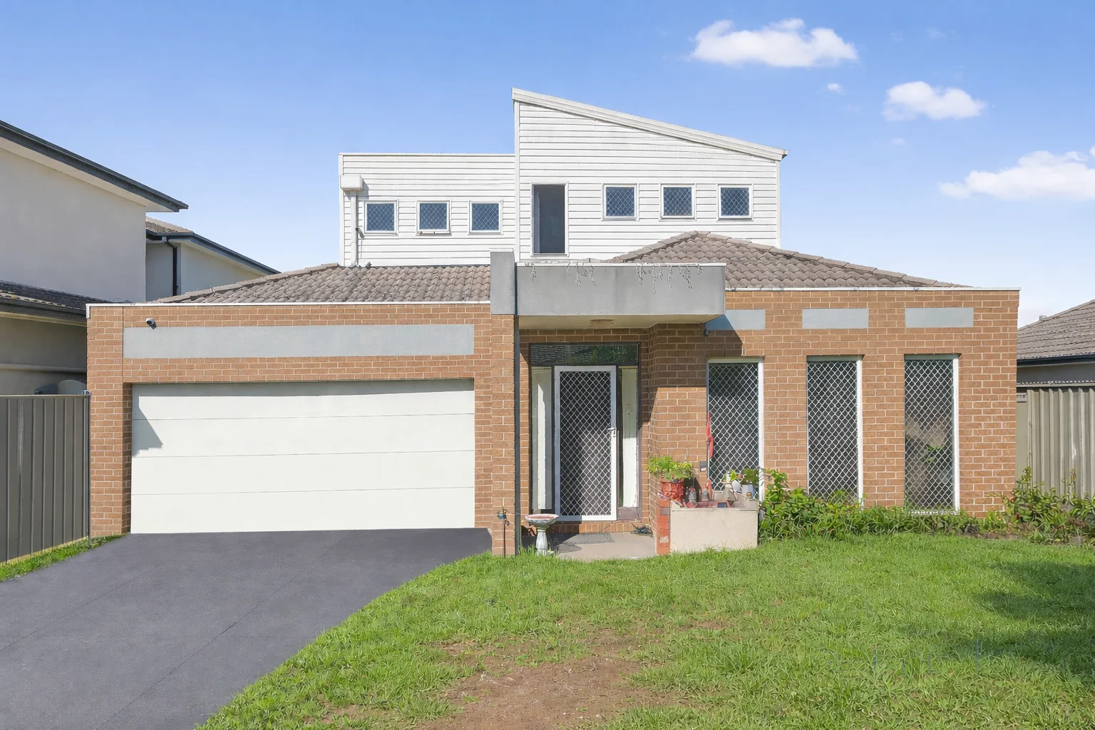 55 Olsen Retreat, Caroline Springs VIC 3023