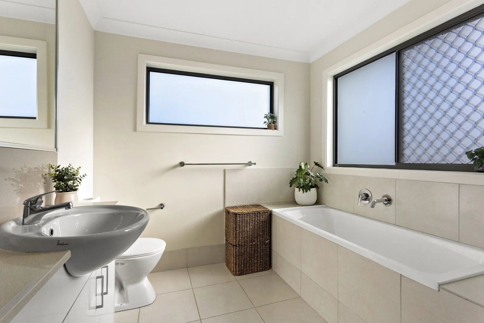 Additional image 12 of 1/152 Croudace Road, Elermore Vale NSW 2287