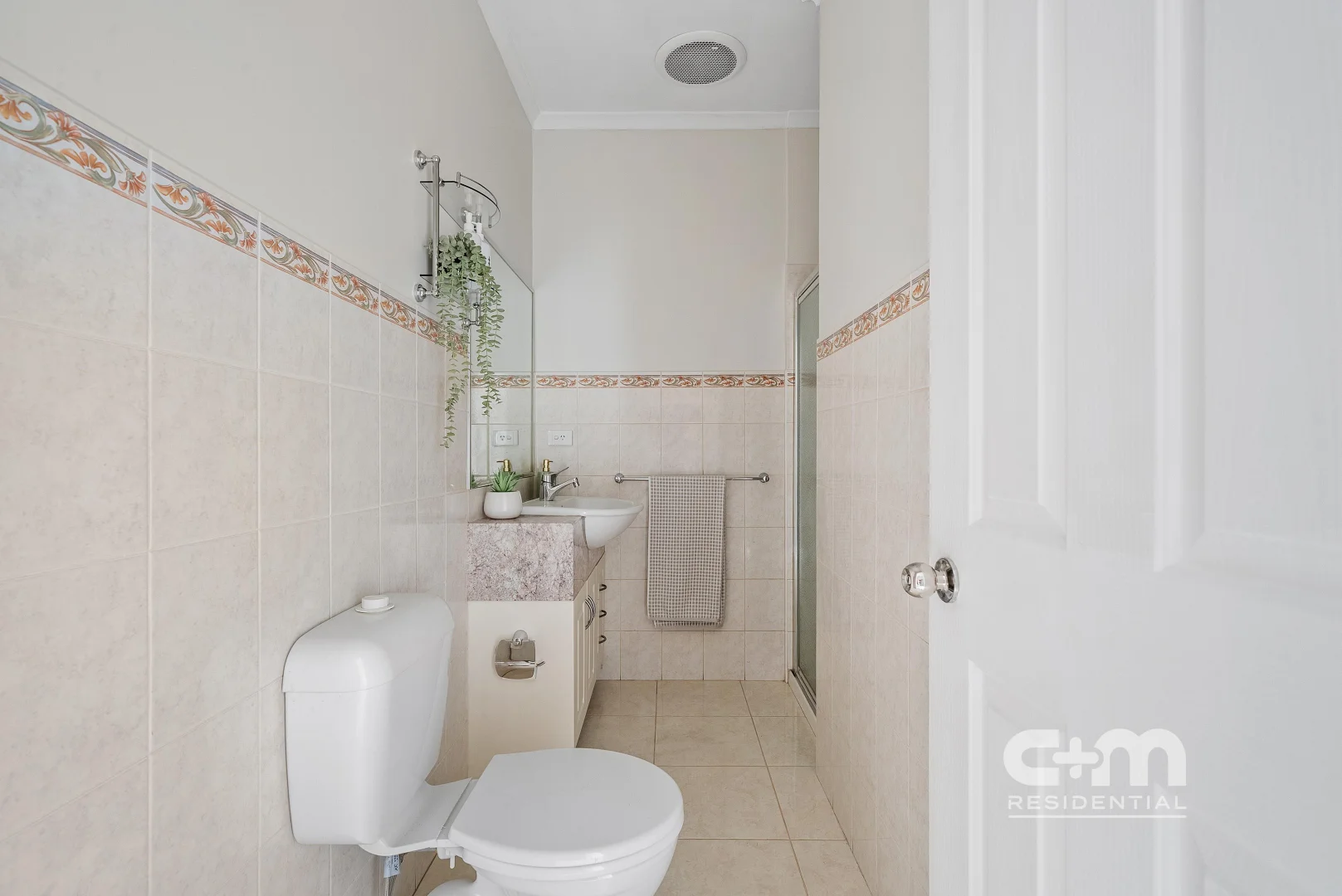 Additional image 11 of 2/1 Farringdon Street, Pascoe Vale VIC 3044