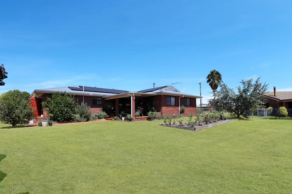 Additional image 25 of 26 Burton Crescent, Stanthorpe QLD 4380