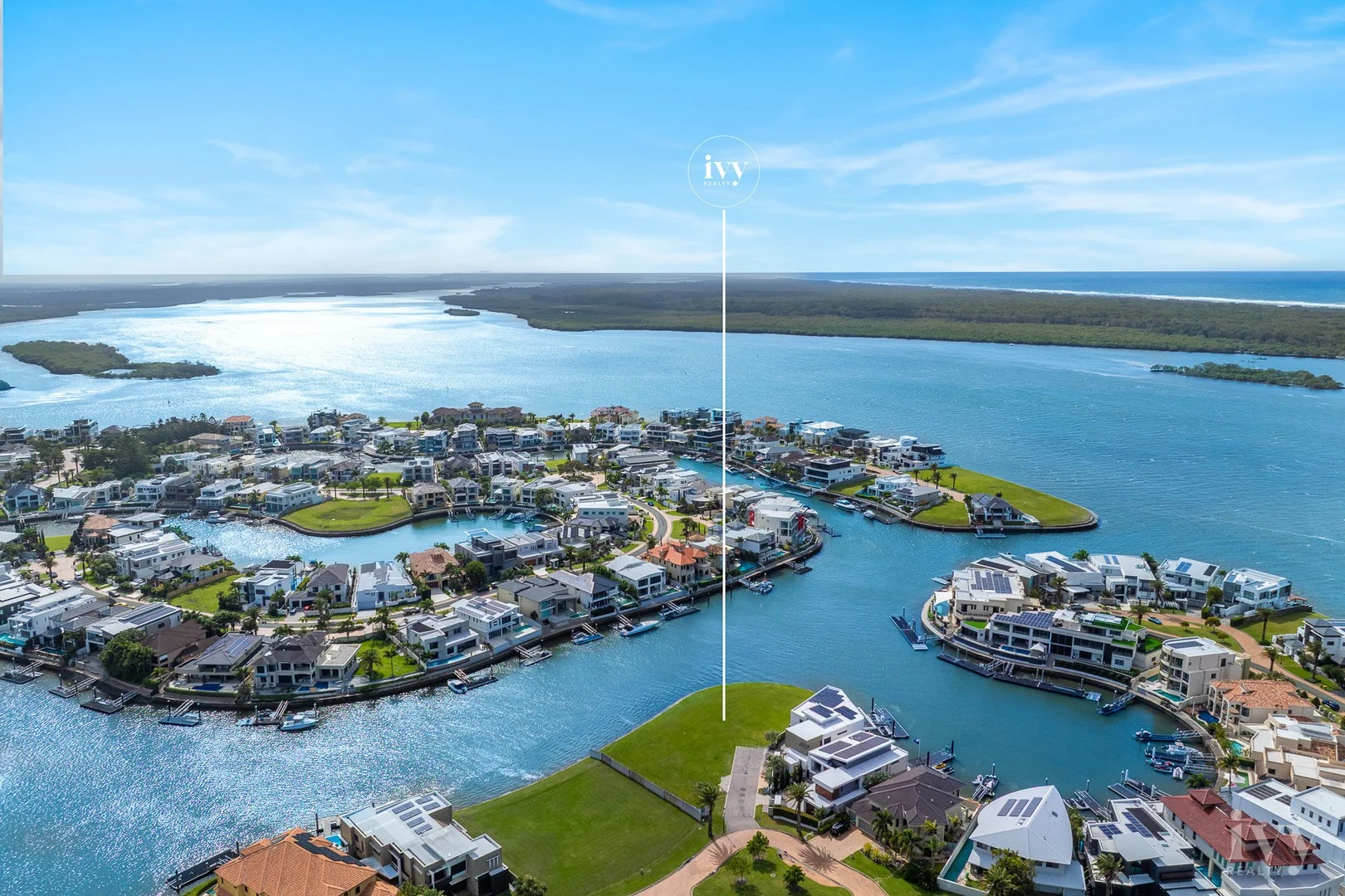 3/11 Regents Court, Sovereign Islands QLD 4216