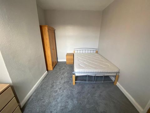 Room 4, Sovereign Road, Earlsdon, Coventry CV5, Room to rent