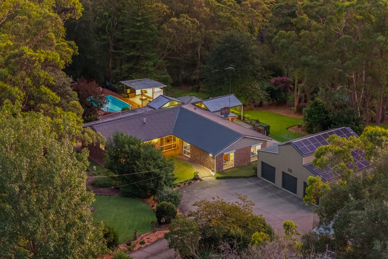 25 Fairway Avenue, Springwood NSW 2777