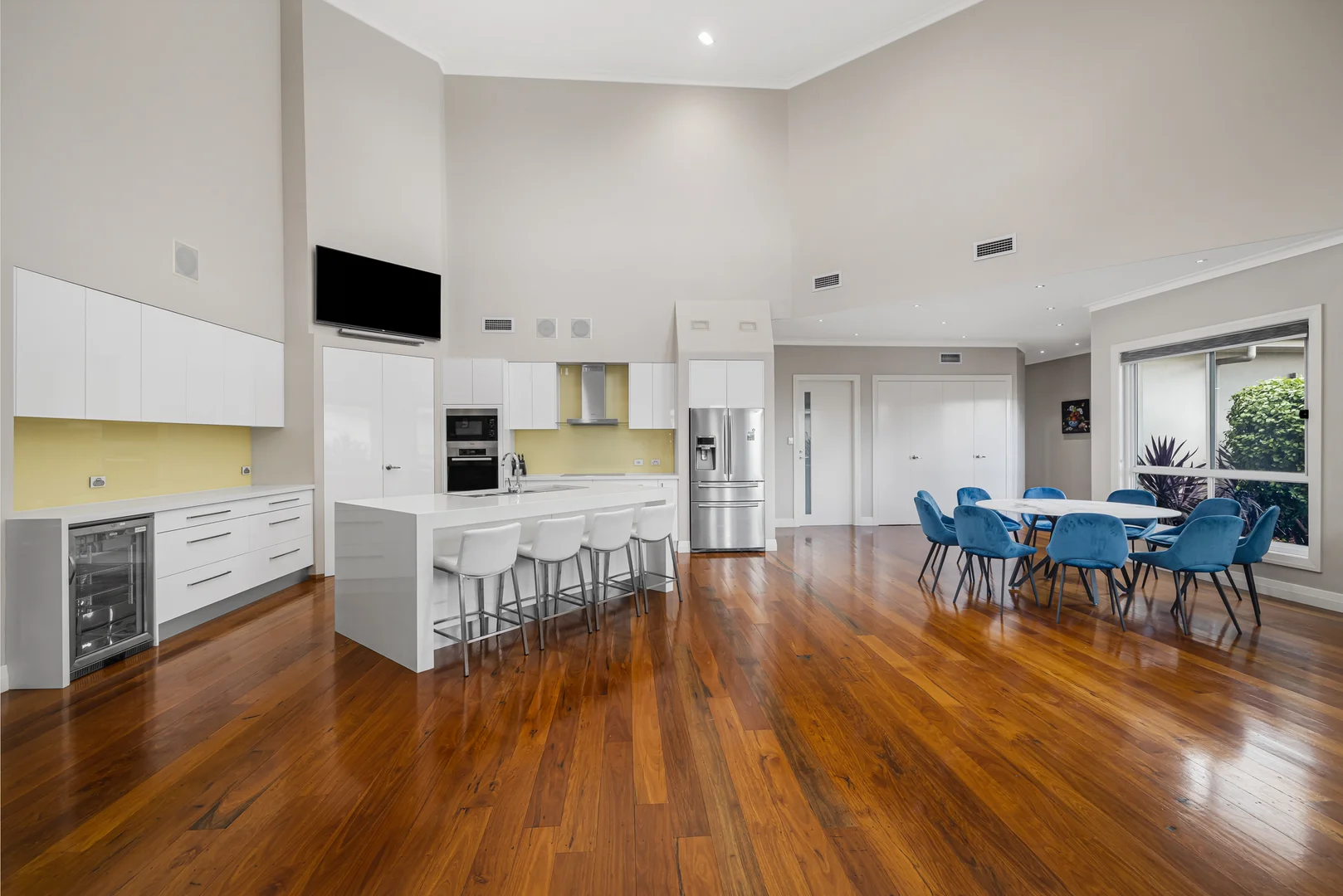 Additional image 7 of 27 Twin Creeks Drive, Luddenham NSW 2745