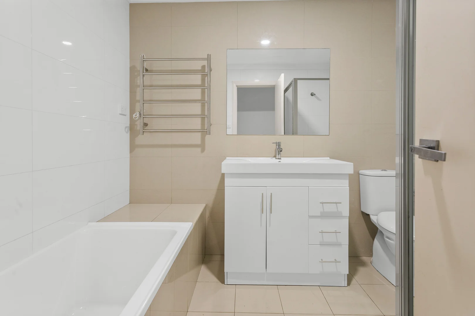 Additional image 7 of 2/3 Maple Street, Albion Park Rail NSW 2527