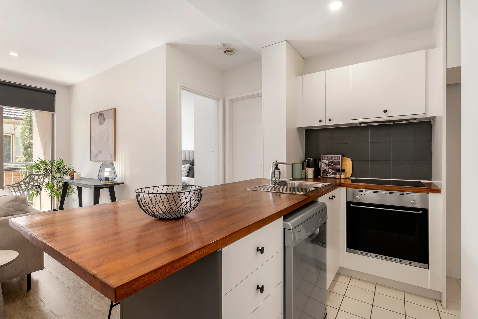 Additional image 5 of 12/12 Acland Street, St Kilda VIC 3182