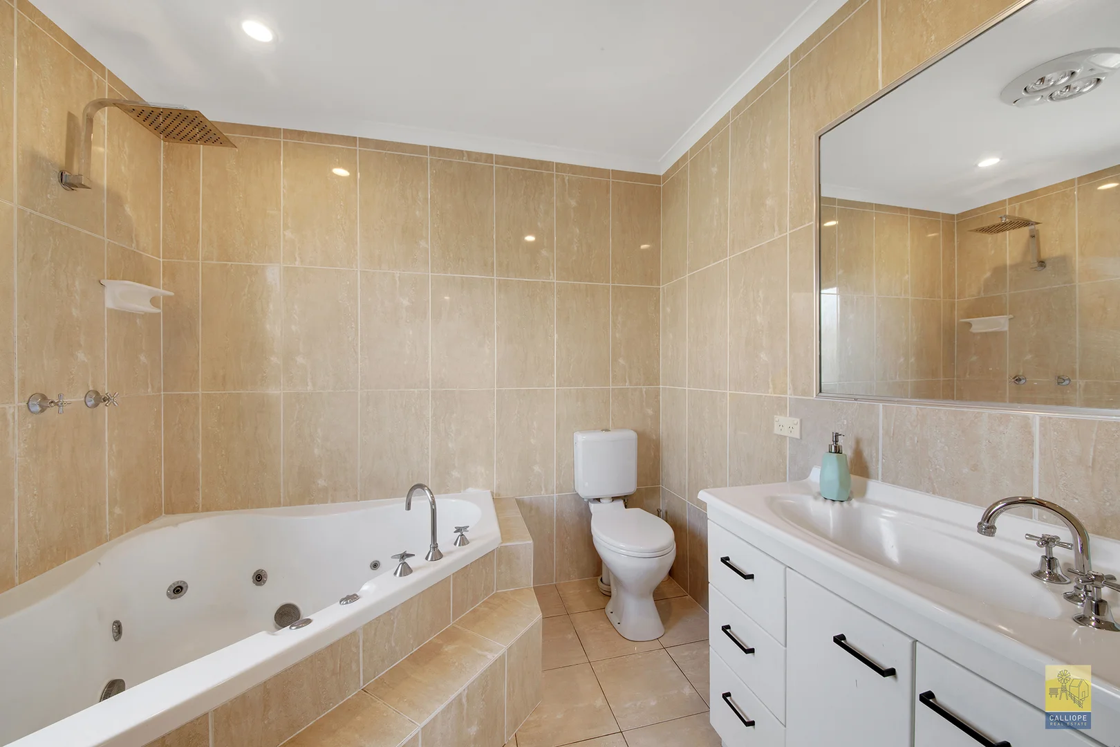 Additional image 12 of 10 Jacinta Court, Tannum Sands QLD 4680