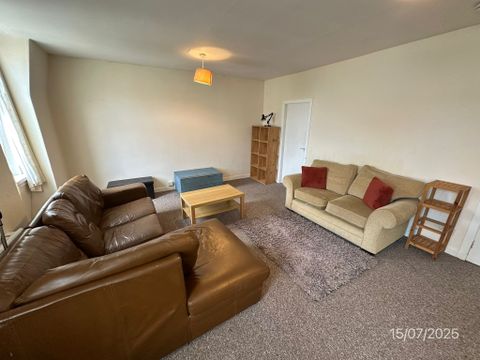 Bon Accord Terrace, Top Floor, Aberdeen AB11