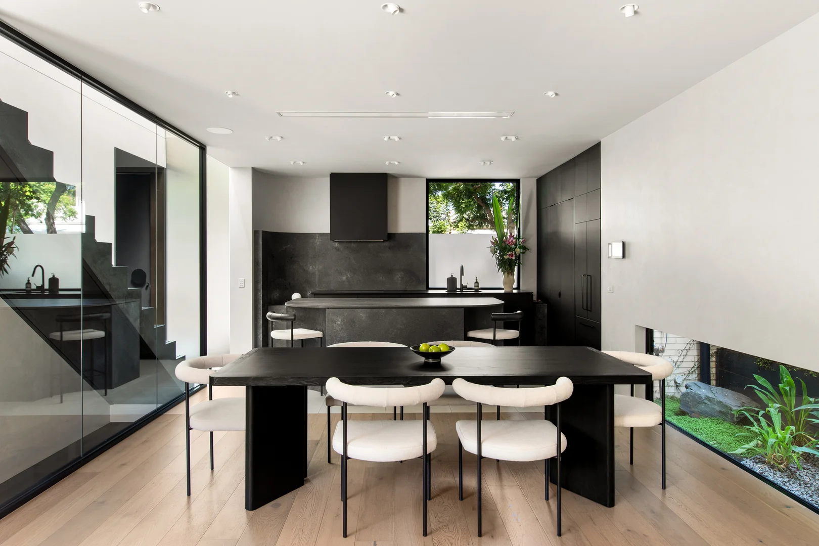 Additional image 3 of 96-98 Napier Street, South Melbourne VIC 3205