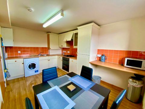 18C Riverside Drive, Aberdeen AB11