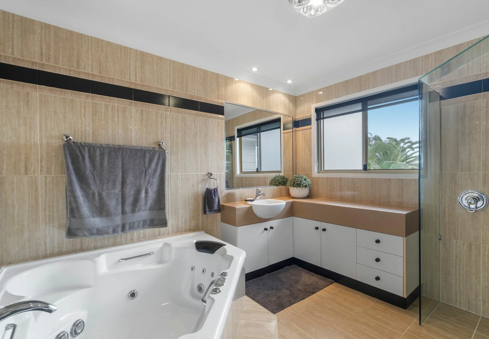 Additional image 17 of 60 Armstrong Way, Highland Park QLD 4211