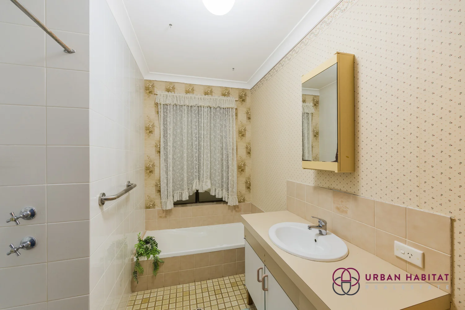 Additional image 8 of 15 Perriam Close, Parmelia WA 6167