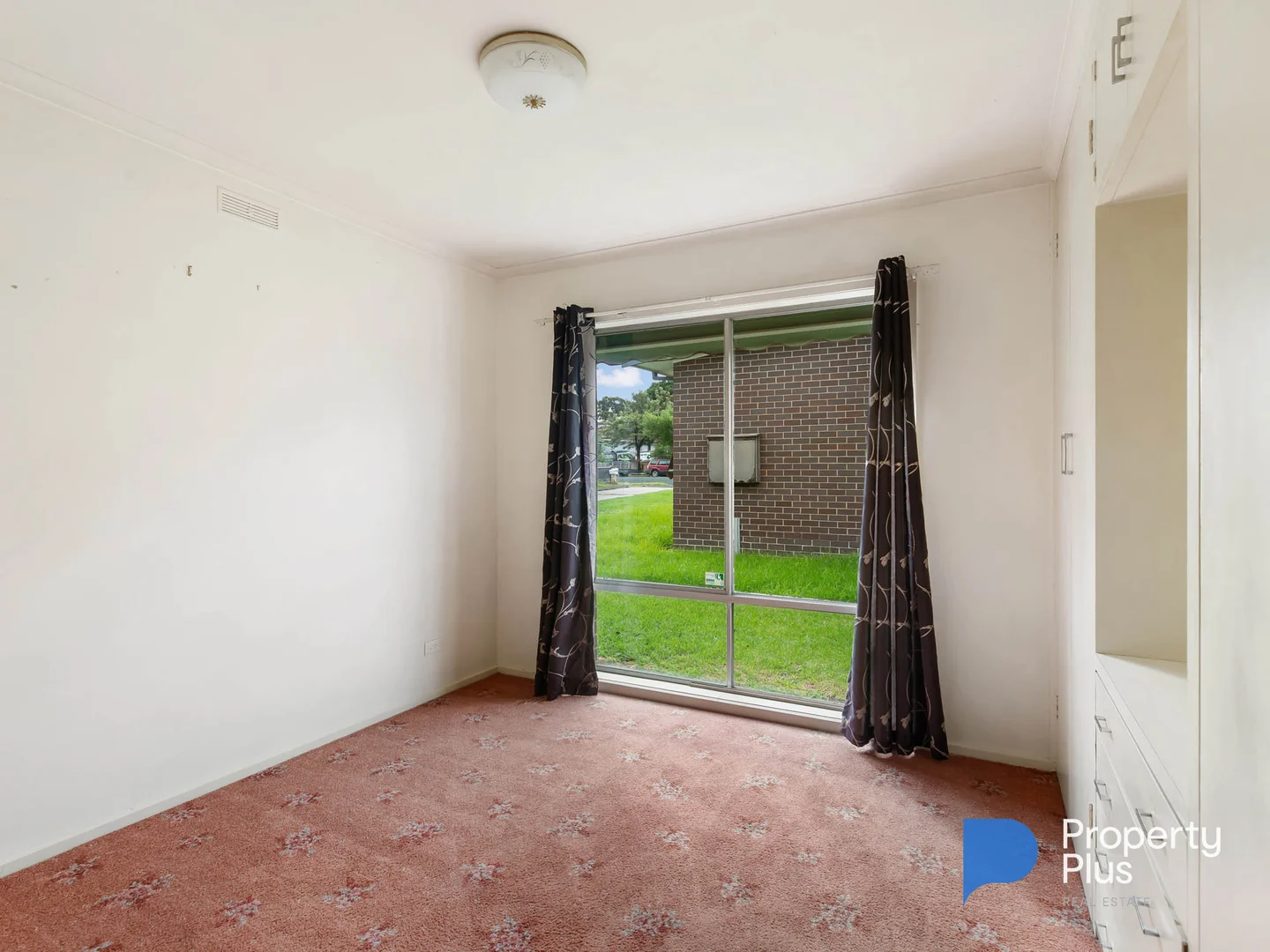 Additional image 7 of 2/28 Neale Street, Kennington VIC 3550