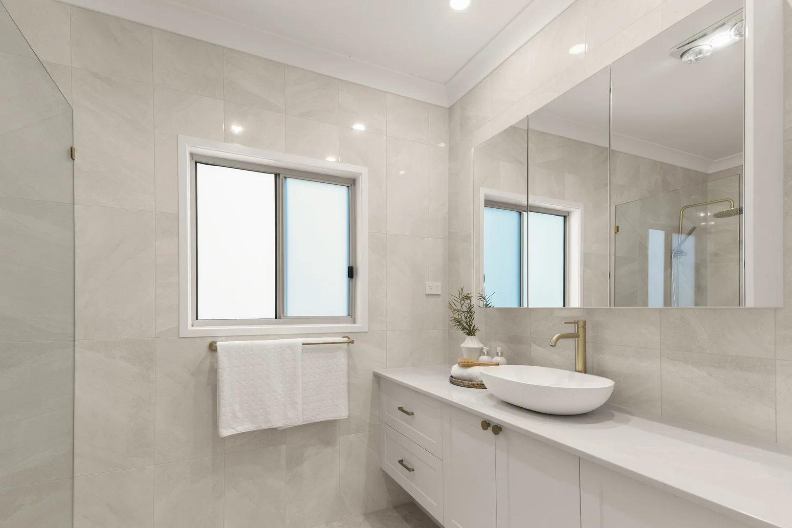 Additional image 18 of 44A Scenic Road, Kenmore QLD 4069