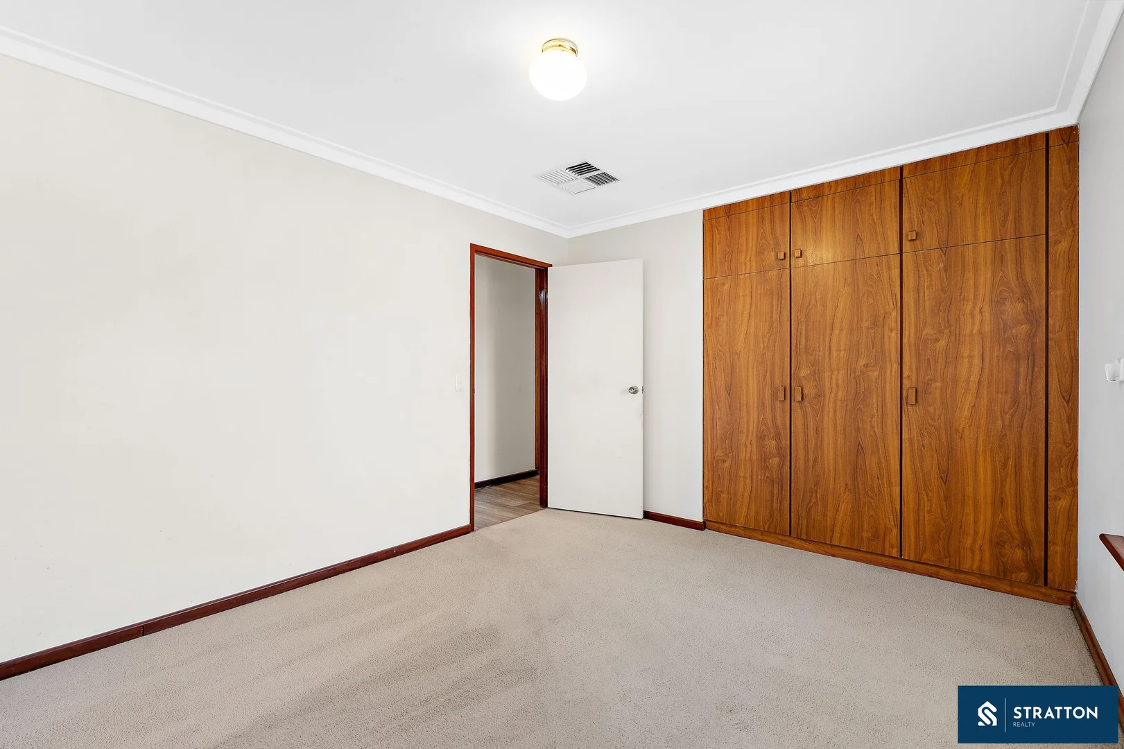 Additional image 27 of 16 Merlin Close, Camillo WA 6111