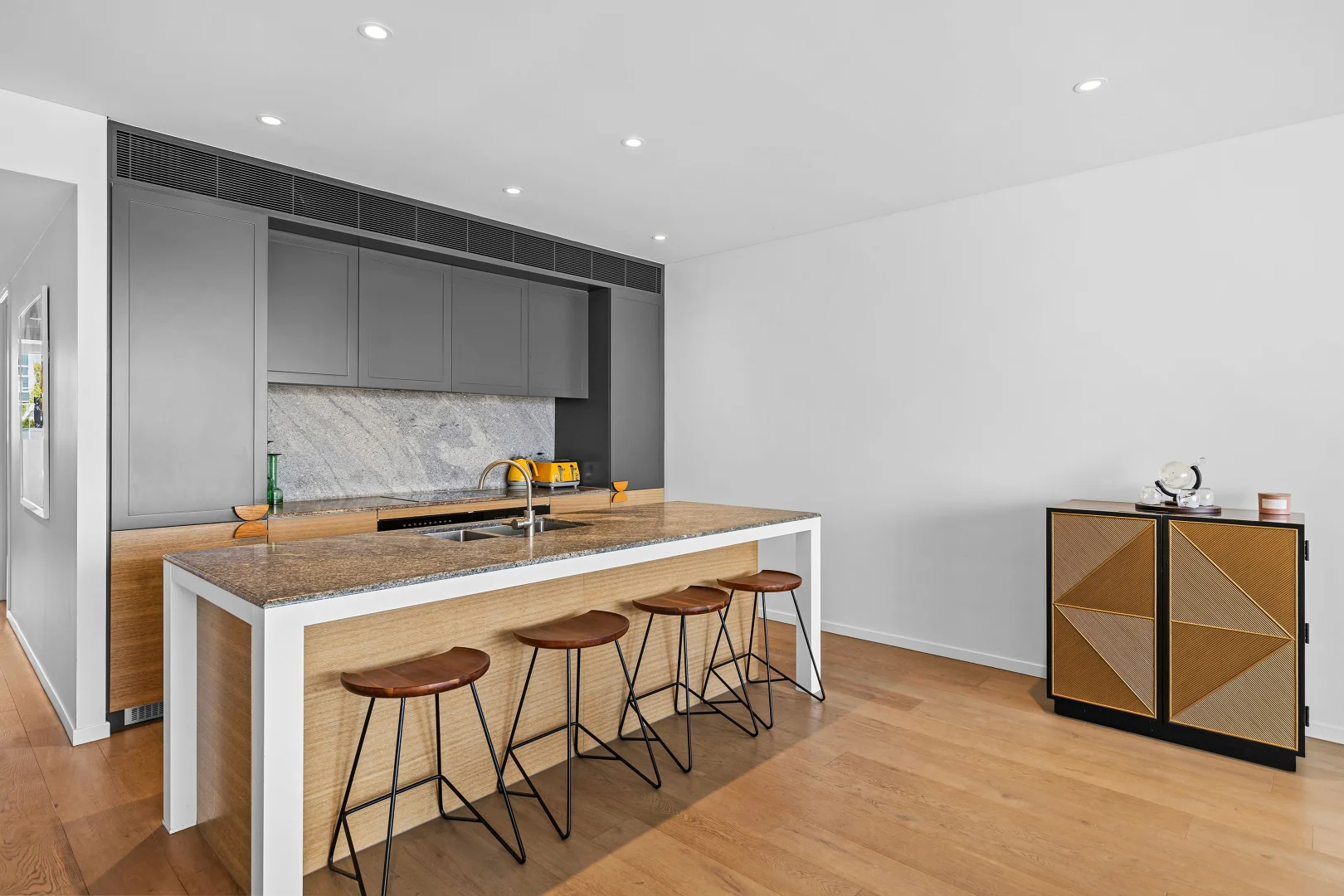 Additional image 4 of UNIT 205/25 Honeysuckle Drive, Newcastle NSW 2300