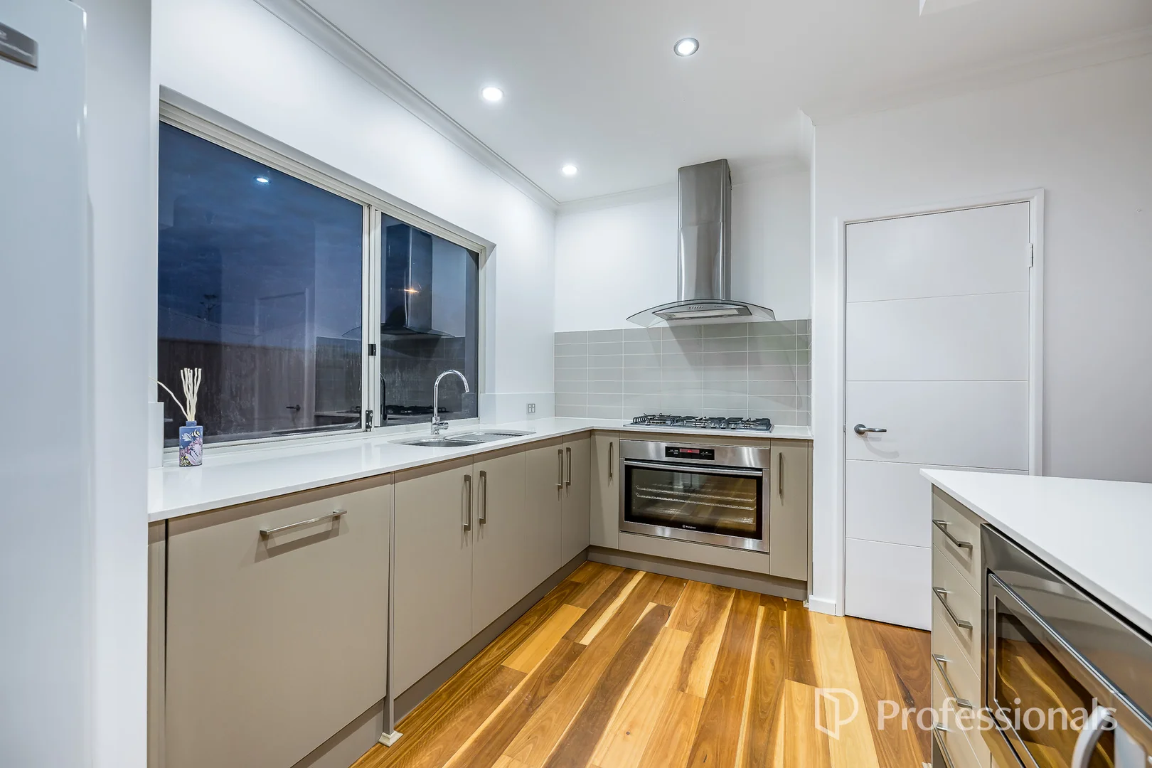 Additional image 13 of 20 Jindalee Boulevard, Jindalee WA 6036