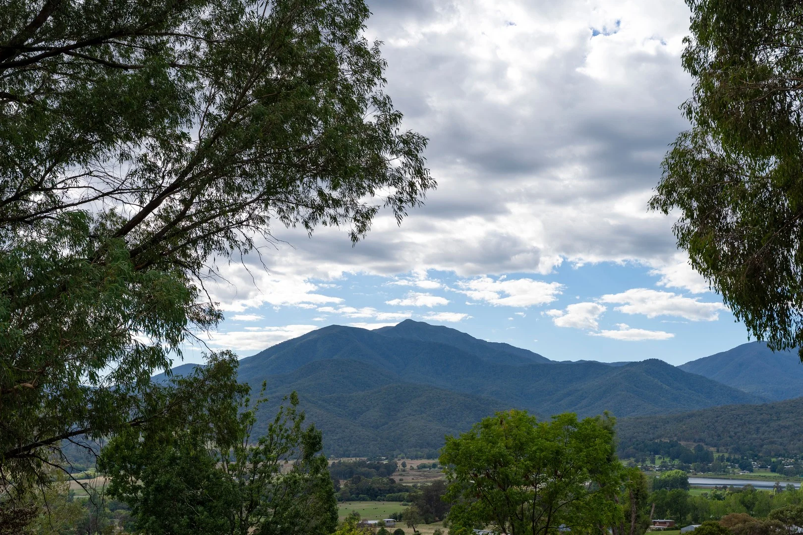 27 Buckland Street, Tawonga South VIC 3698