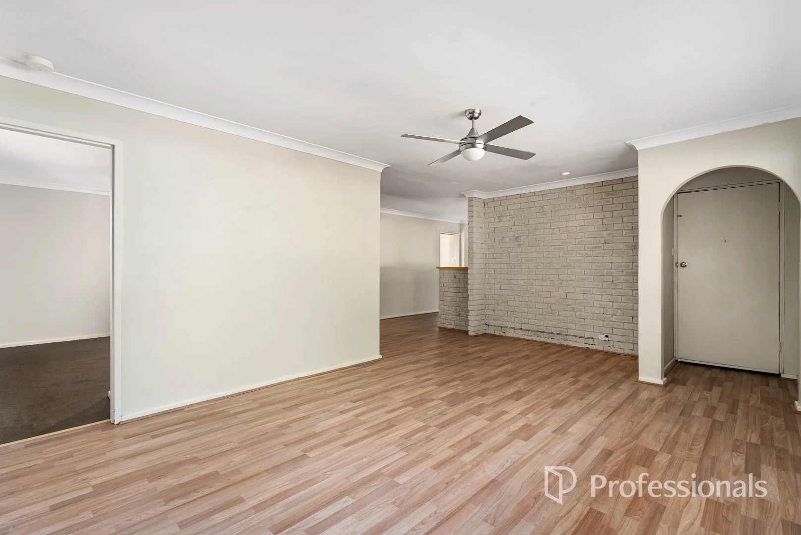 Additional image 3 of 15 Darile Street, Hillman WA 6168