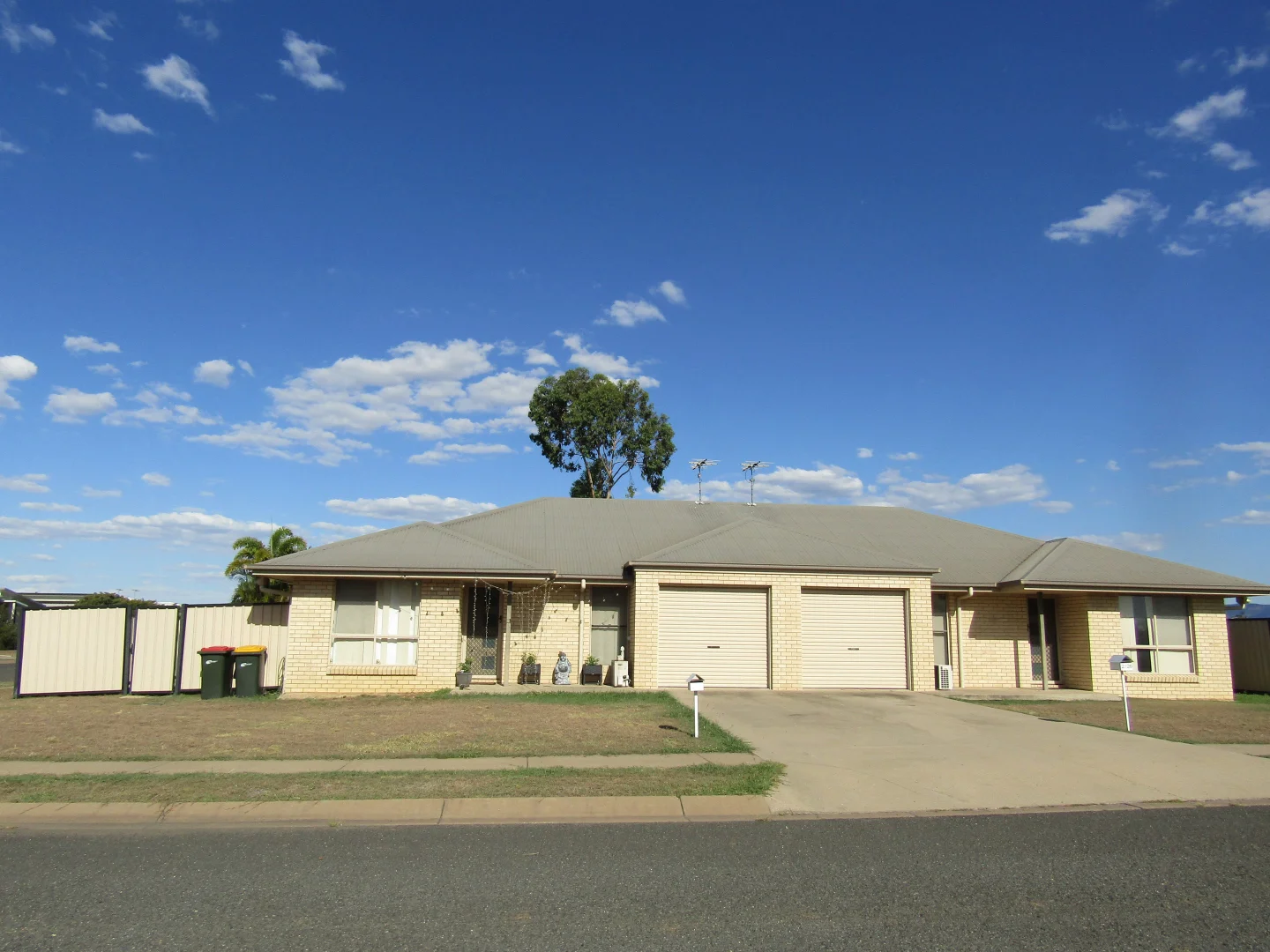 Additional image 17 of 1 & 2/26 Deacon Drive, Blackwater QLD 4717