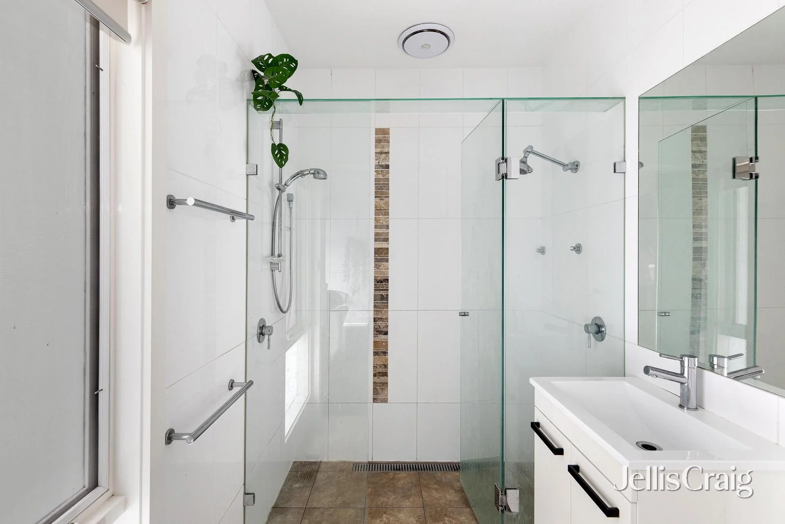 Additional image 12 of 18 Leach Street, Briar Hill VIC 3088