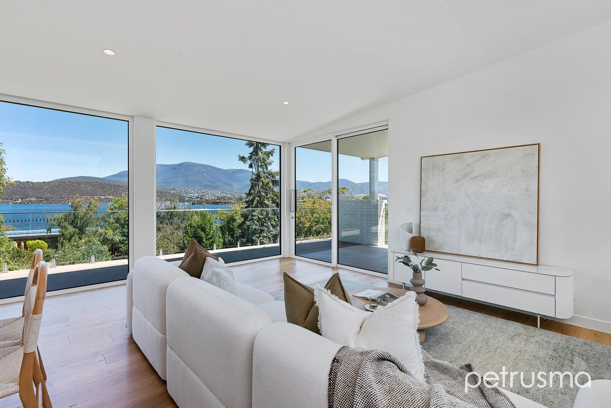 Additional image 2 of 3/107 Derwent Avenue, Lindisfarne TAS 7015