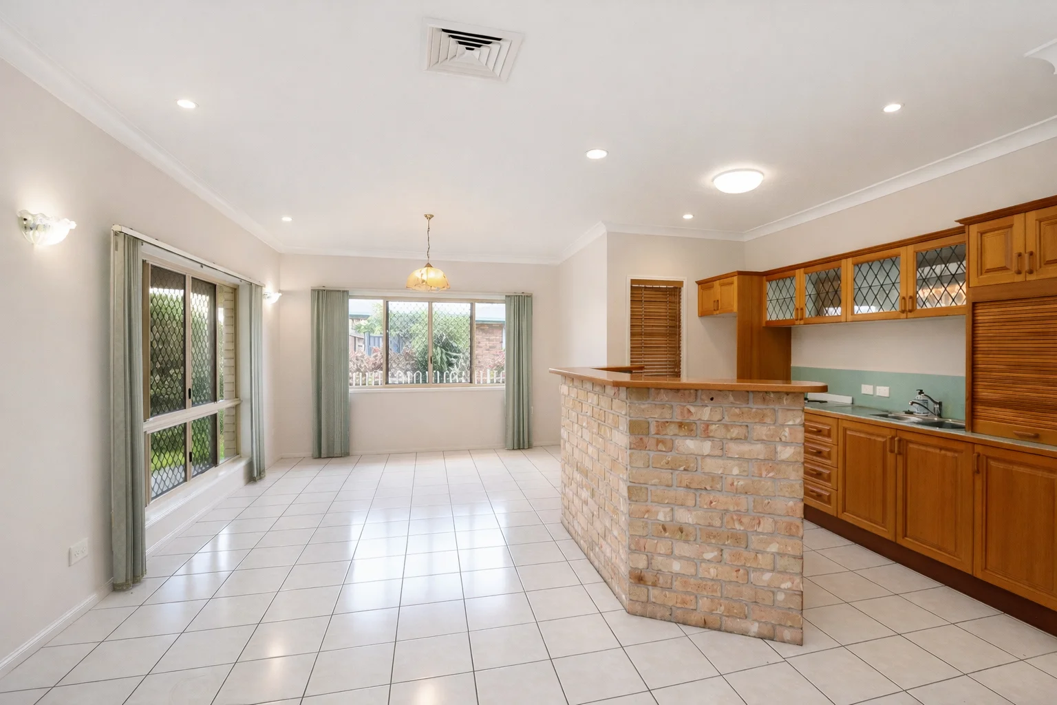 Additional image 2 of 32 Gainsborough Drive, Ayr QLD 4807