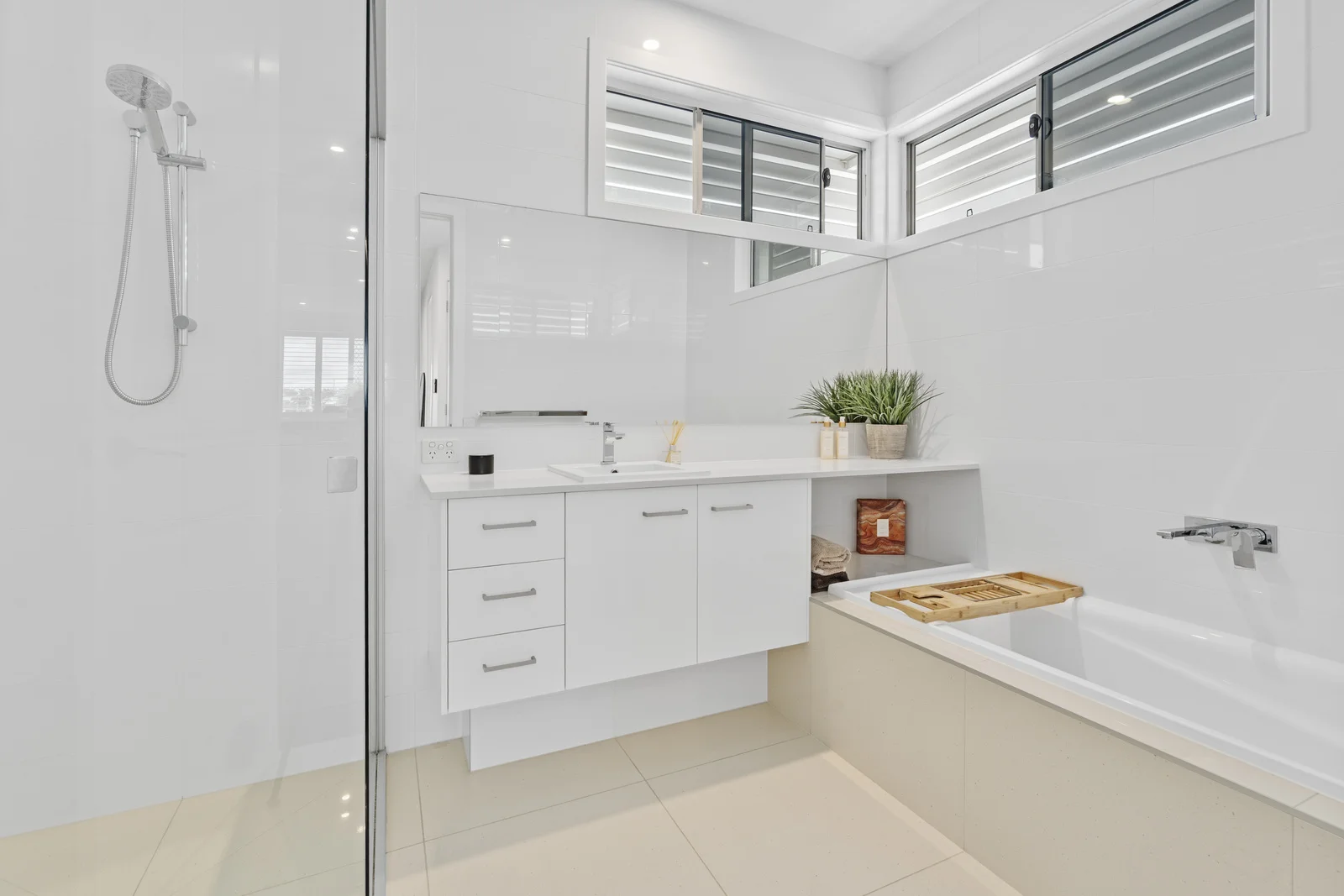 Additional image 25 of 11 Captains Court, Raby Bay QLD 4163