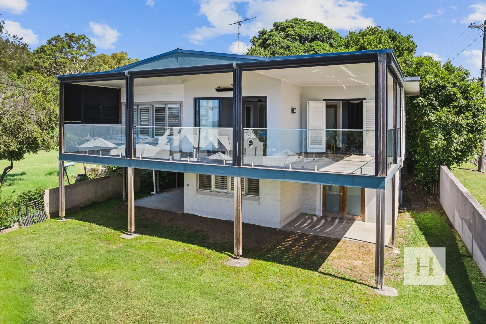 110 Griffith Street, Mannering Park NSW 2259