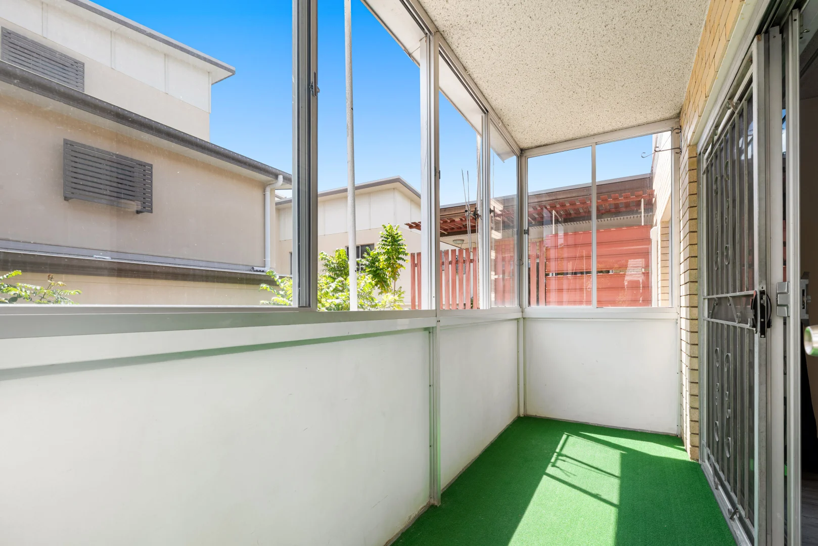 Additional image 8 of 2/302 Cavendish Road, Coorparoo QLD 4151