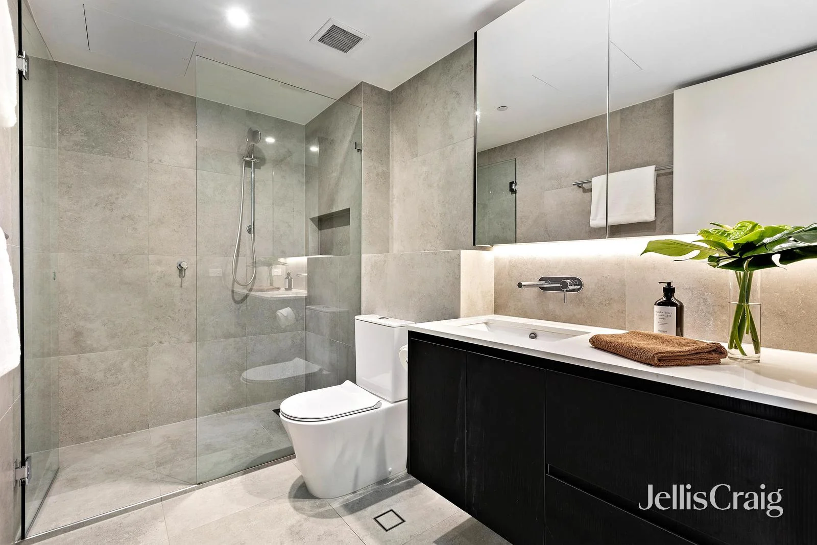 Additional image 10 of 22/2 Esplanade West, Port Melbourne VIC 3207