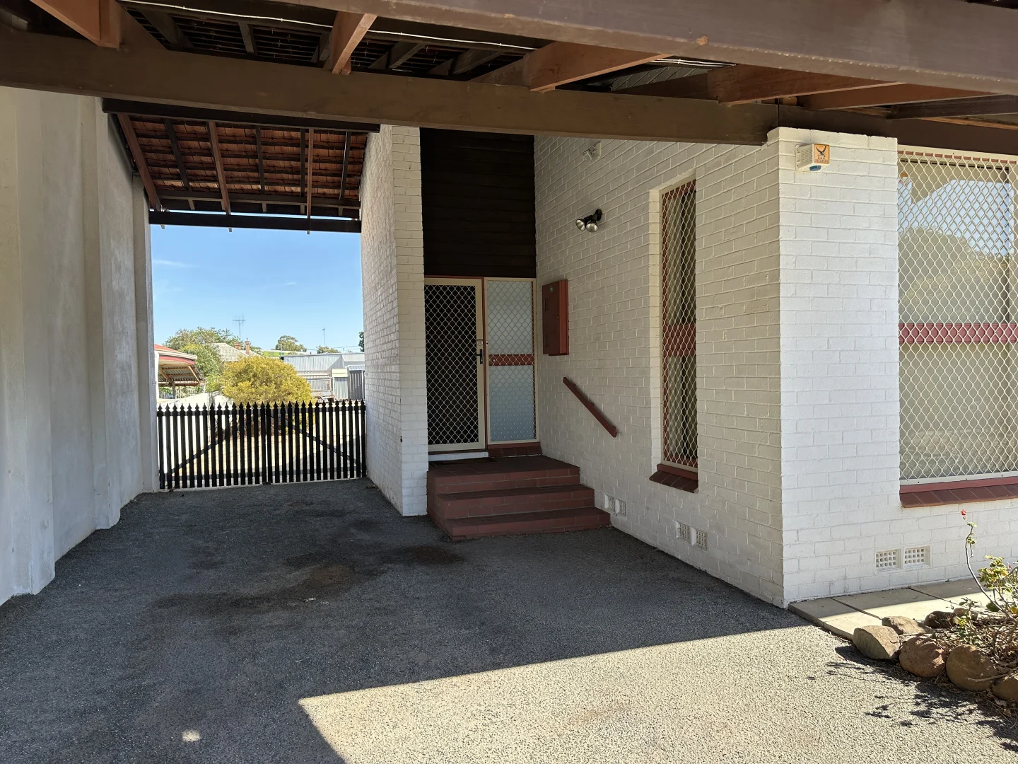 Additional image 2 of 25 Golf Links Road, Katanning WA 6317